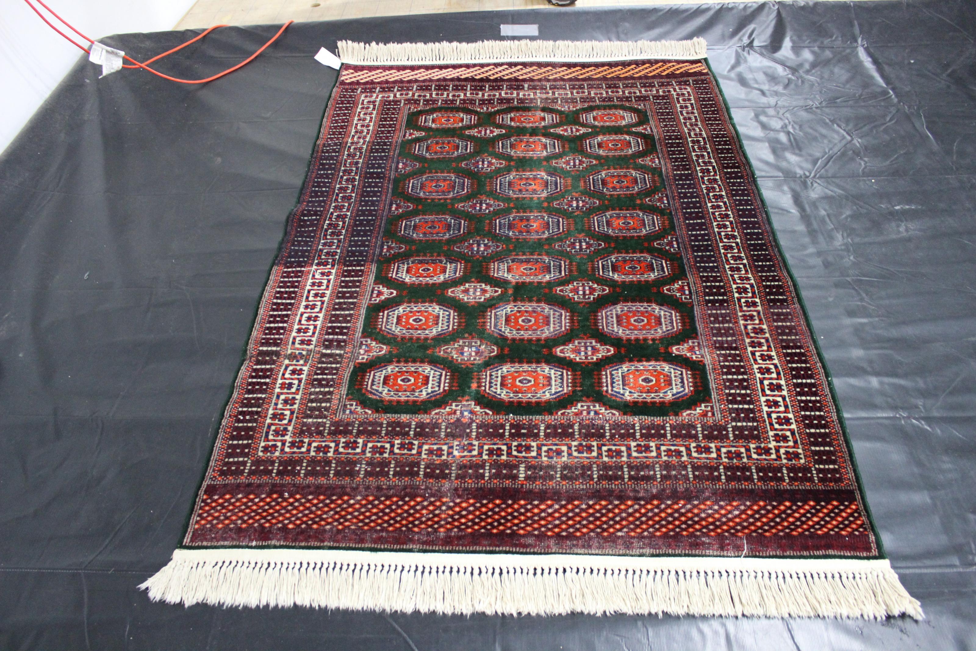 What Causes Rug Fading? Prescott Valley Rug Cleaning Experts